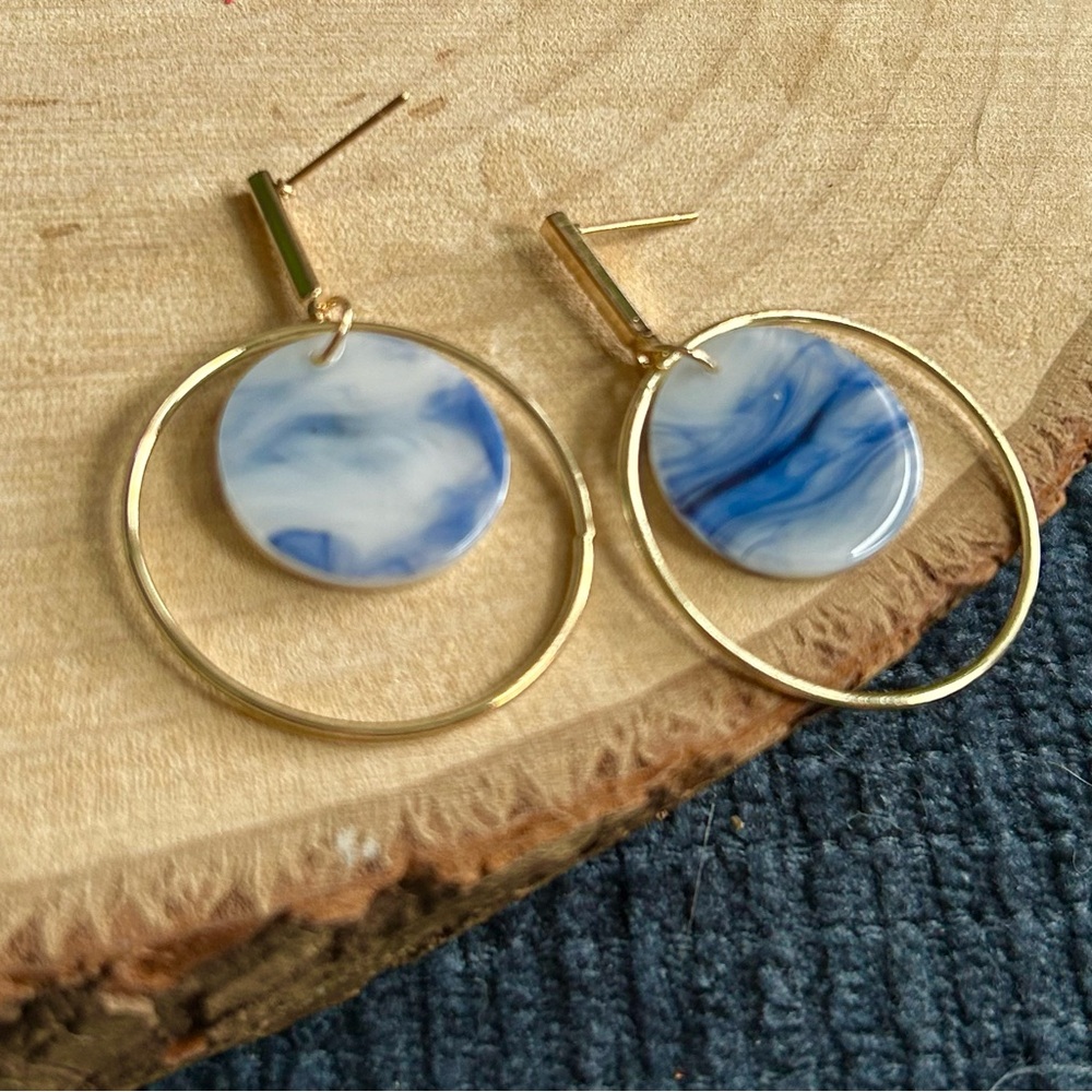 Unique Sky Blue Goldish Bohemian Unique Chic Statement Drop Earrings - Picture 2 of 3